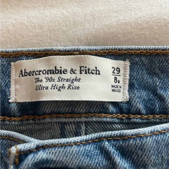 Abercrombie women jeans - Picture 4 of 6